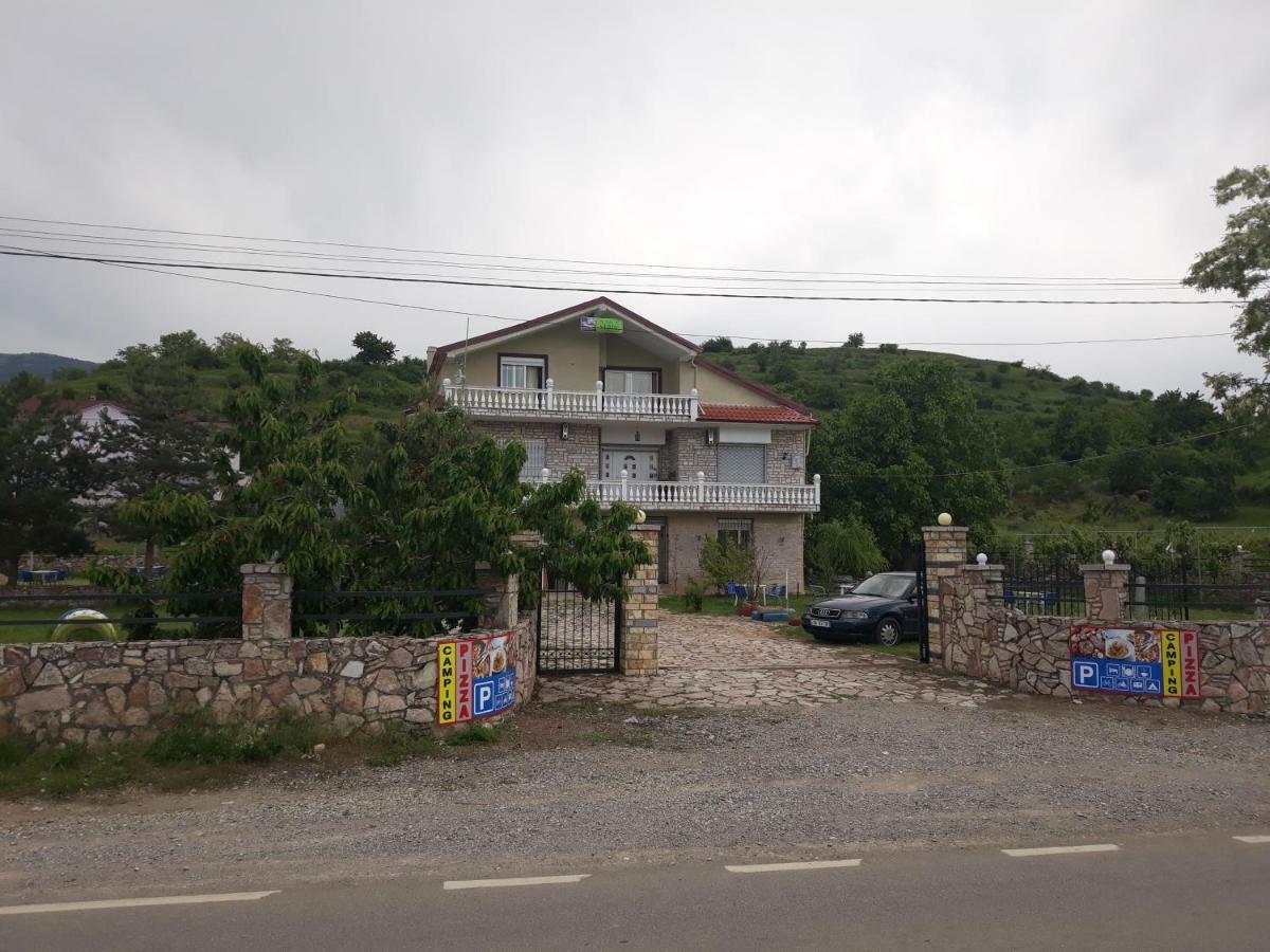 Vila Verd Korce Hotel Exterior photo
